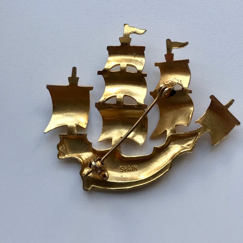 SOLD💞VTG Spain Ship Pin Brooch - Picture 3 of 4